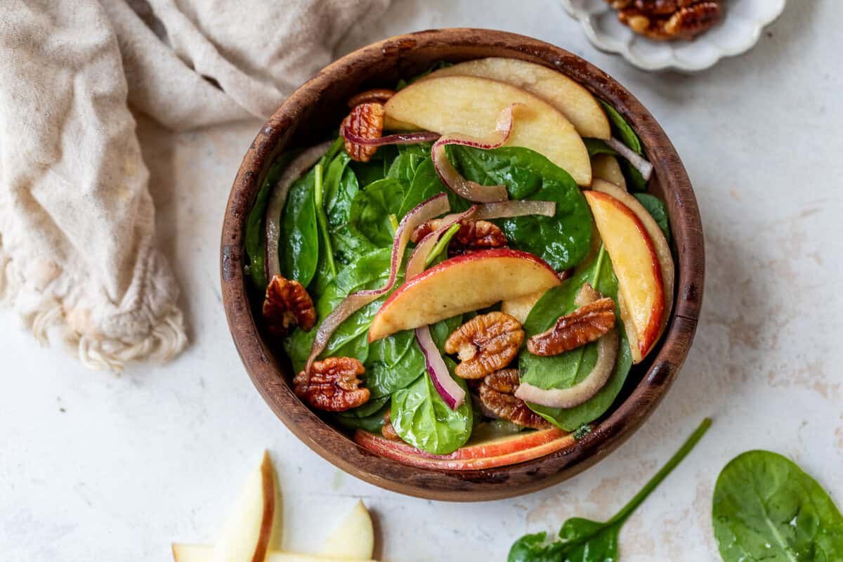 Spinach salad horizontal.jpg