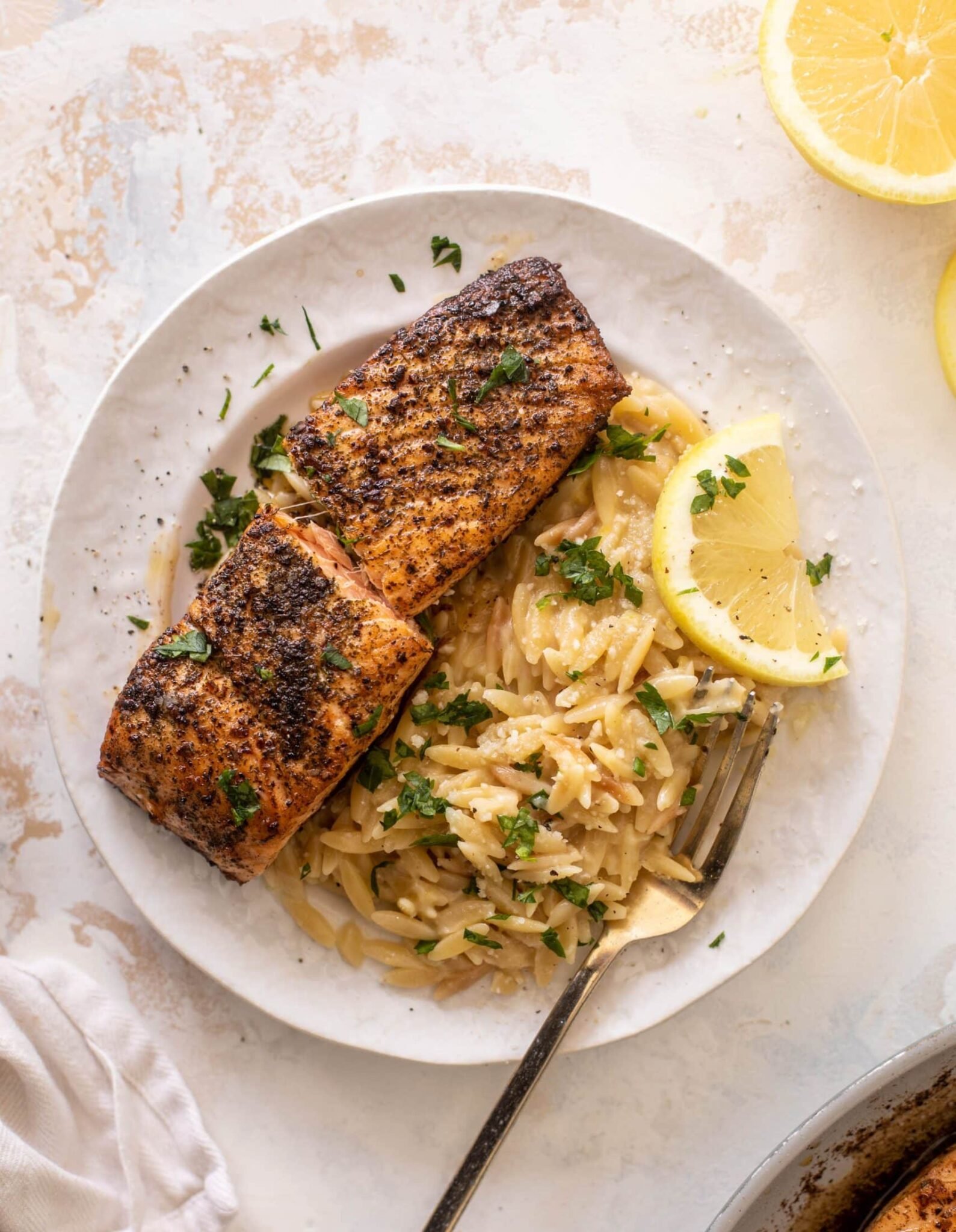 Aglio e olio salmon 8 scaled 1.jpg