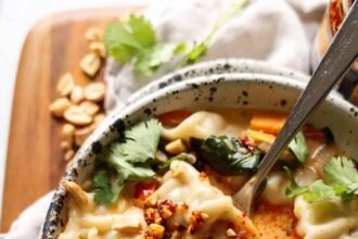 Coconutcurrydumplingsoup 5.jpg