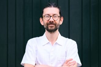 Anglothai john chantarasak 1.jpg