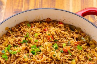 Cajun dirty rice 1200 1322.jpg