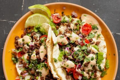 Chipotle cream crispy lentils zucchini bowl 5745.jpg