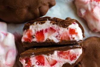 Healthy chocolate strawberry yogurt clusters recipe.jpg