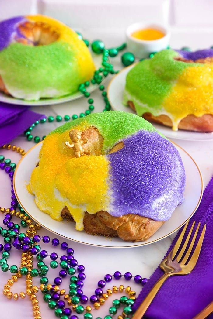 Mini king cakes beauty 4.jpg