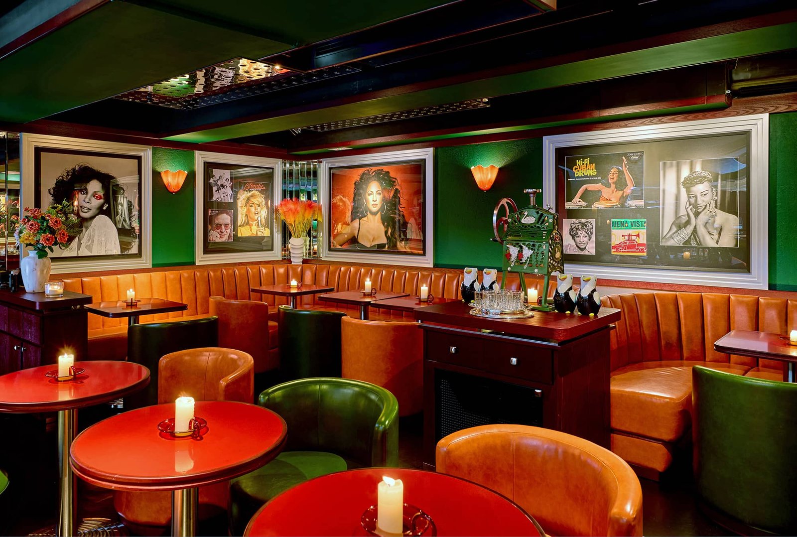 Montana upstairs booths crdt victoriachanw.jpg