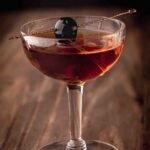 Perfect manhattan cocktail hero 10.jpg