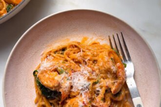 Shrimppasta 7 scaled e1770937536672.jpg