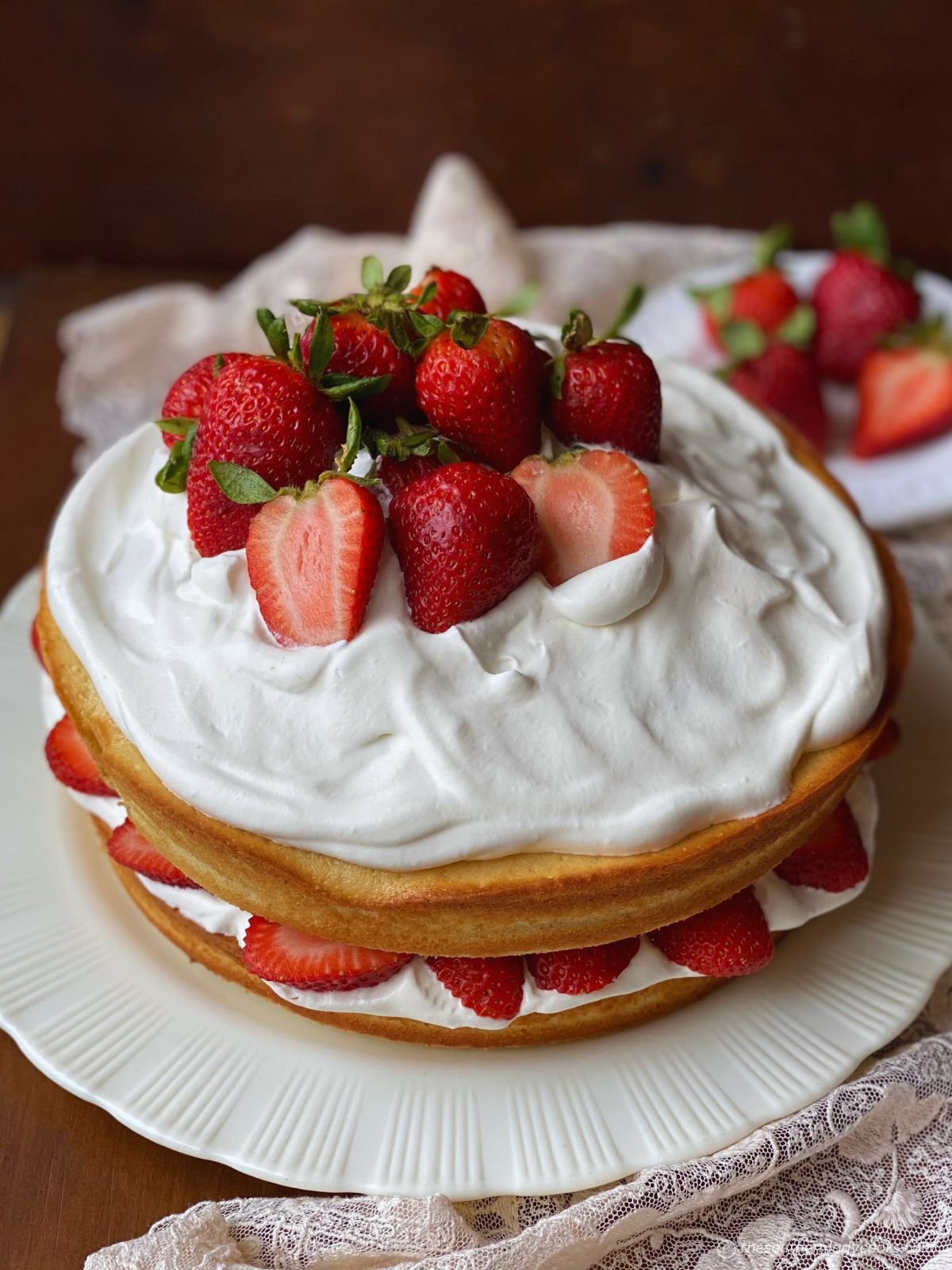 Strawberrywhippedcakerycakewebsite.jpg