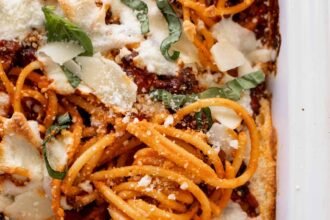 Baked bucatini with vodka sauce 6 2 scaled.jpg