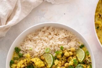 Cauliflower chickpea curry 8 1 scaled.jpg