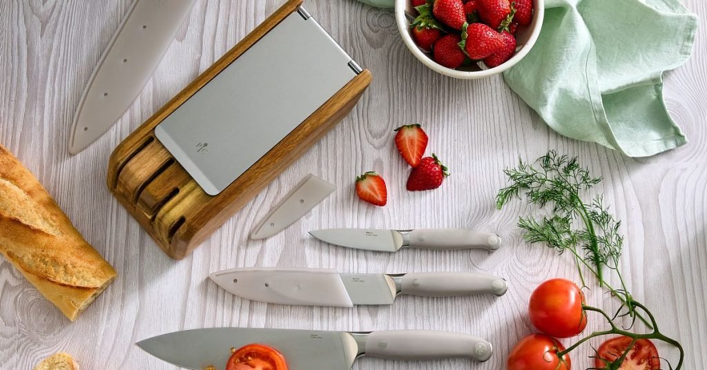 Featured foundations knife set 1024x536.jpg