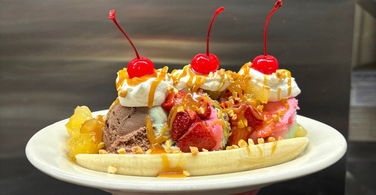 Scorfana banana split.jpeg