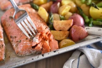 Sheet pan salmon15.jpg