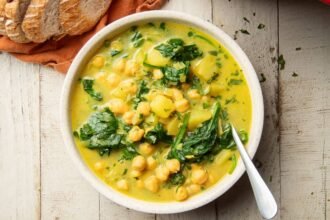 Spinach chickpea soup 9.jpg
