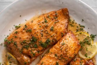 Sticky garlic butter salmon 7.jpeg