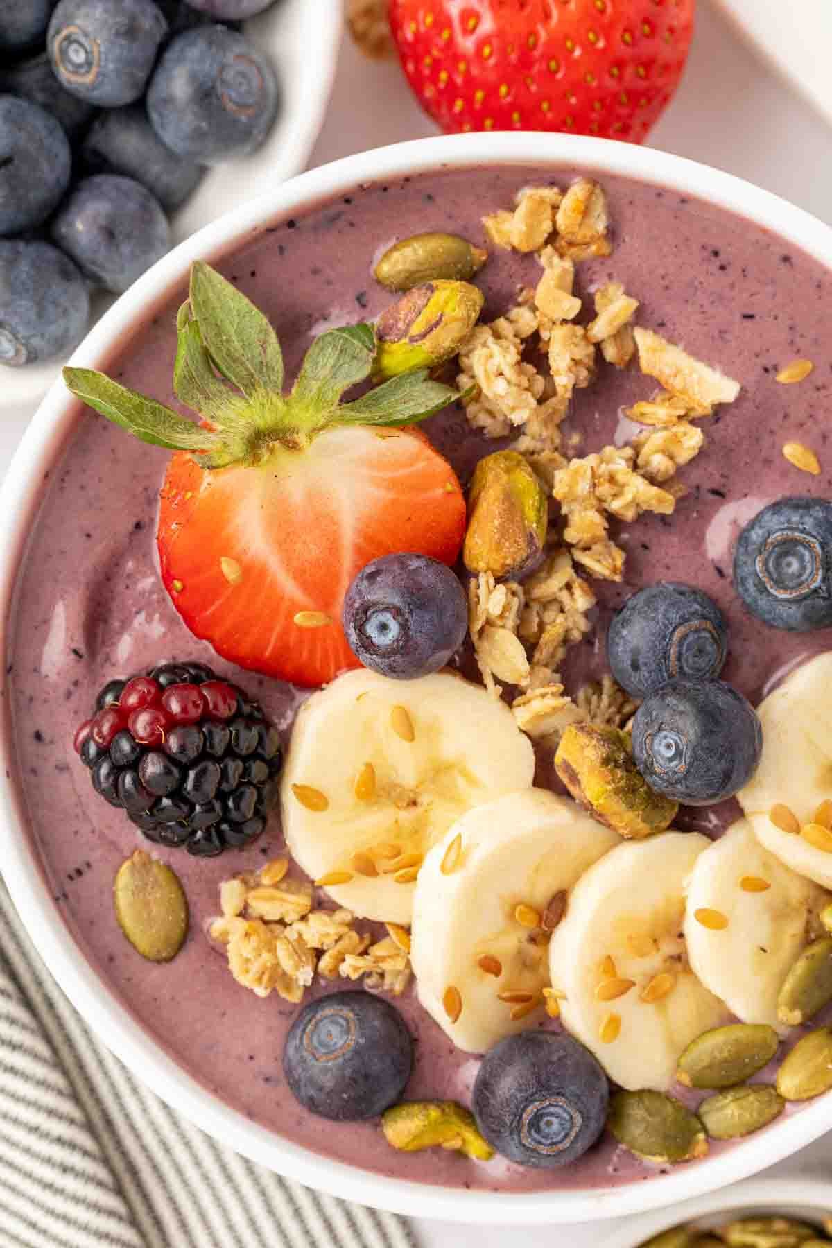 Acai bowl hero 10.jpg
