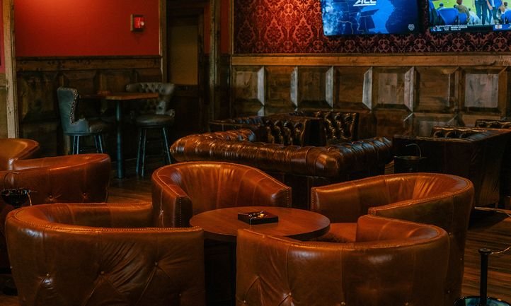 Twin peaks shenandoah new cigar bar experience spirits feature.jpg