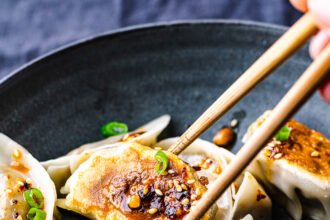 Vegan gyoza tempeh bowl.jpg